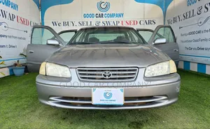Toyota Camry 2000 Gray