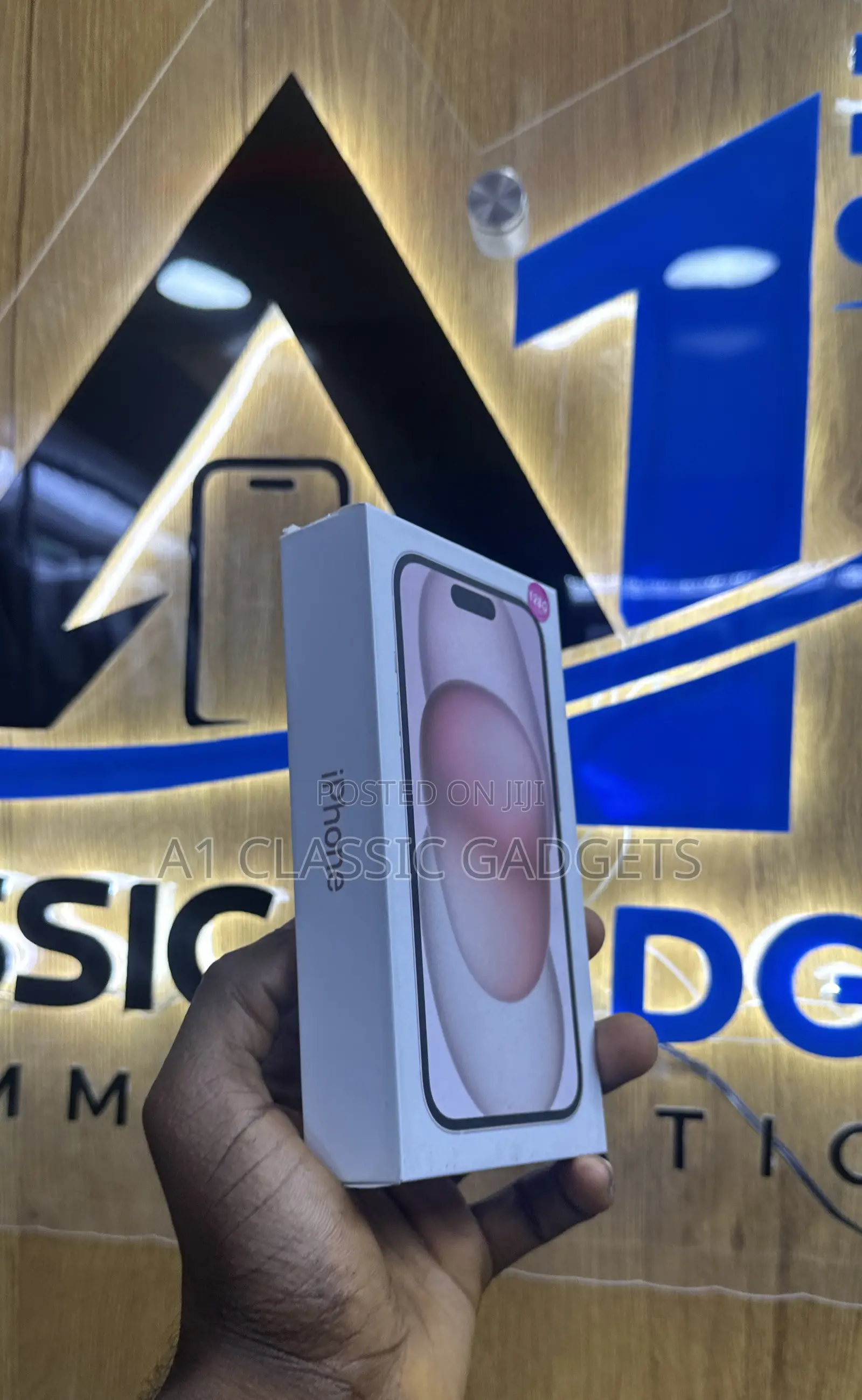 New Apple iPhone 15 128 GB Pink