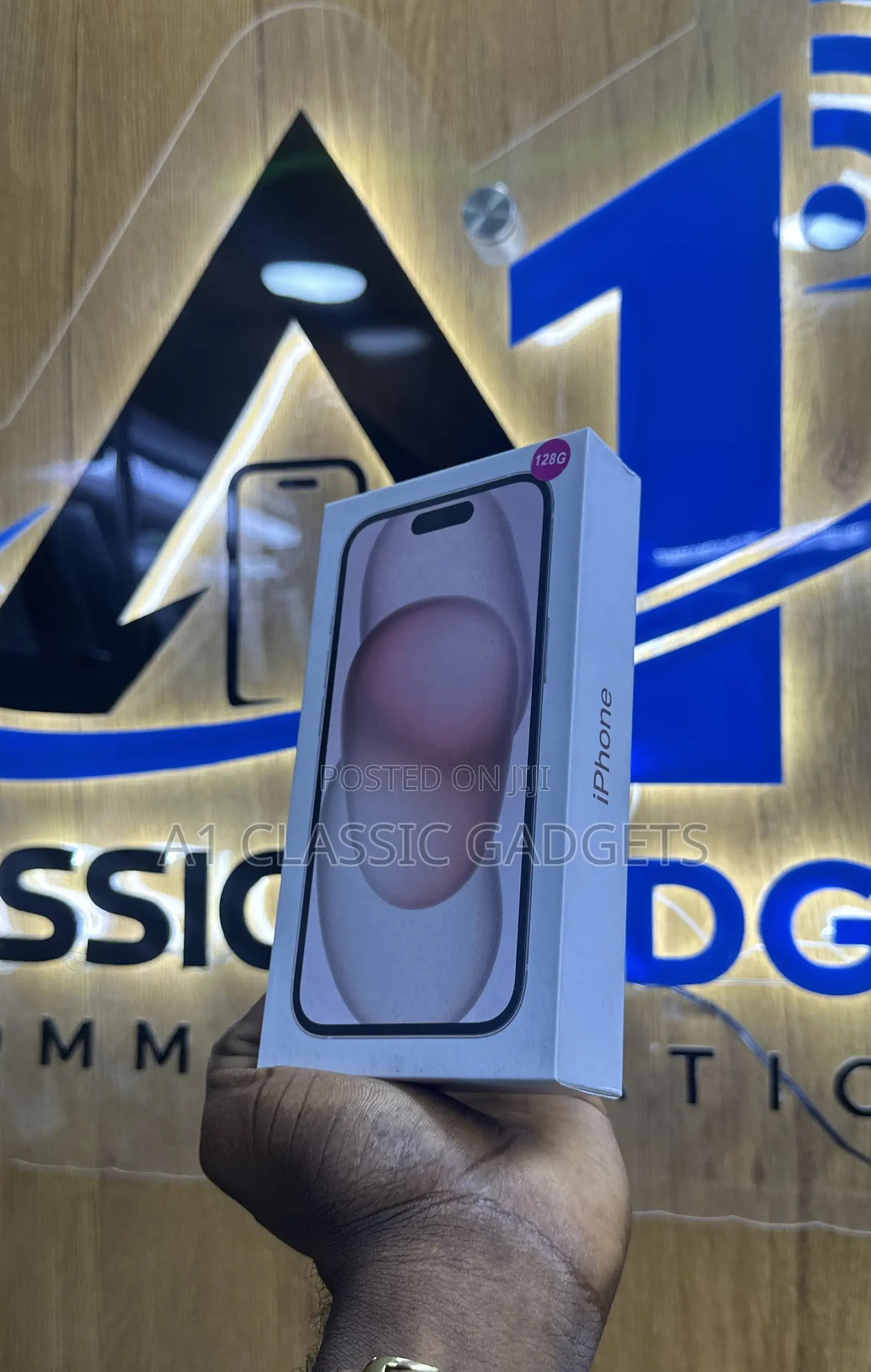 New Apple iPhone 15 128 GB Pink