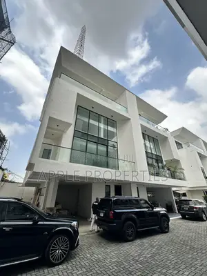5bdrm House in Ikoyi for rent