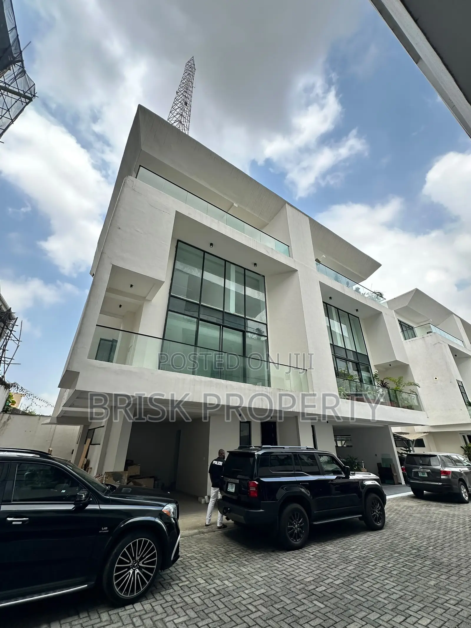 5bdrm Duplex in Ikoyi for rent