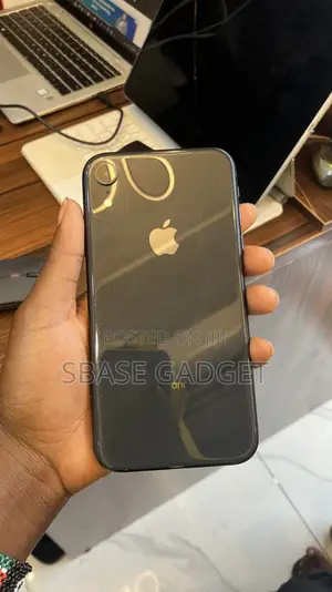 Apple iPhone XR 64 GB Black