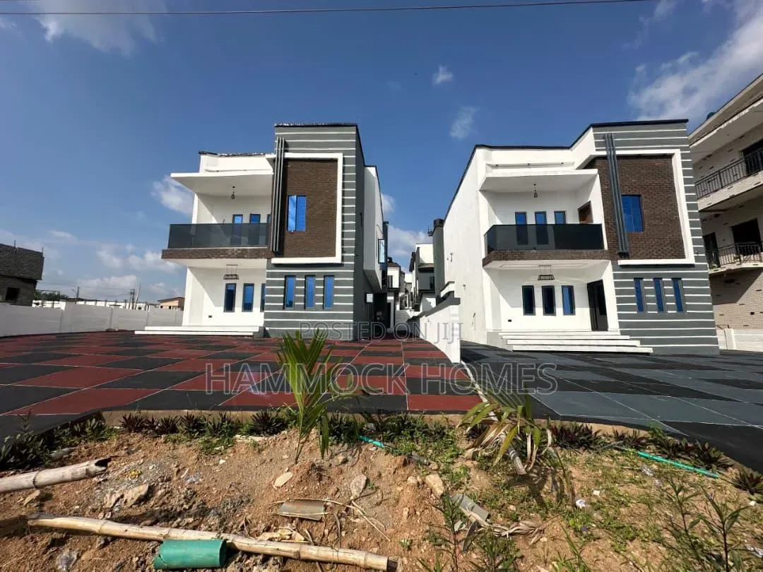 4bdrm Duplex in Engineer Lere Adigun, Basorun for sale