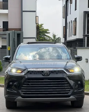 Toyota Highlander 2025 Black