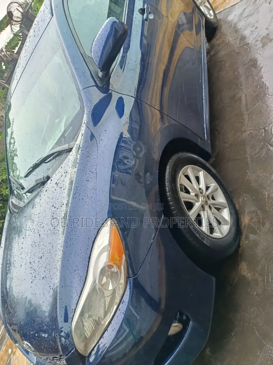 Toyota Matrix XRS Hatchback FWD (2.4L 4cyl 5A) 2010 Blue