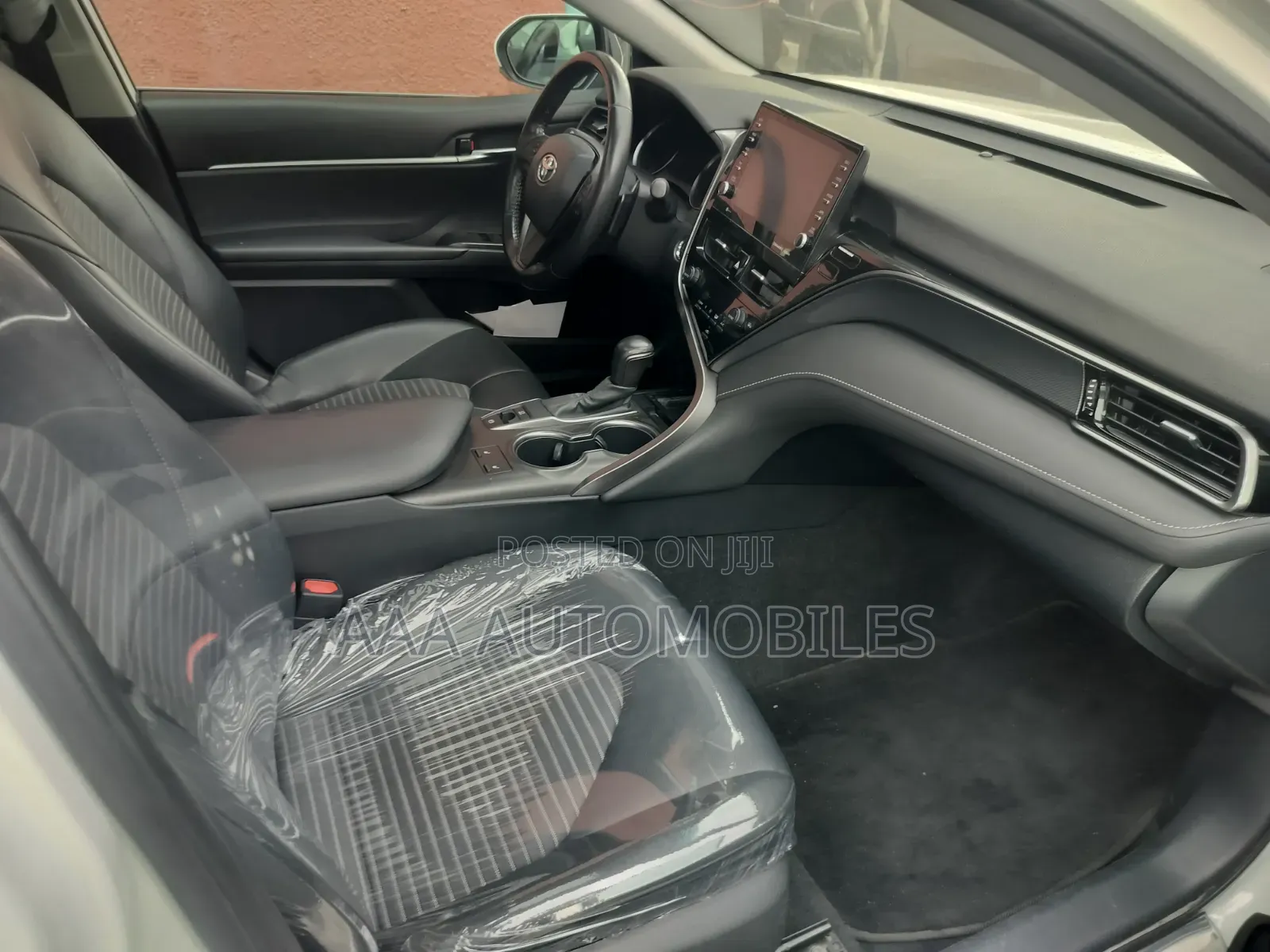Toyota Camry XSE 2021 White