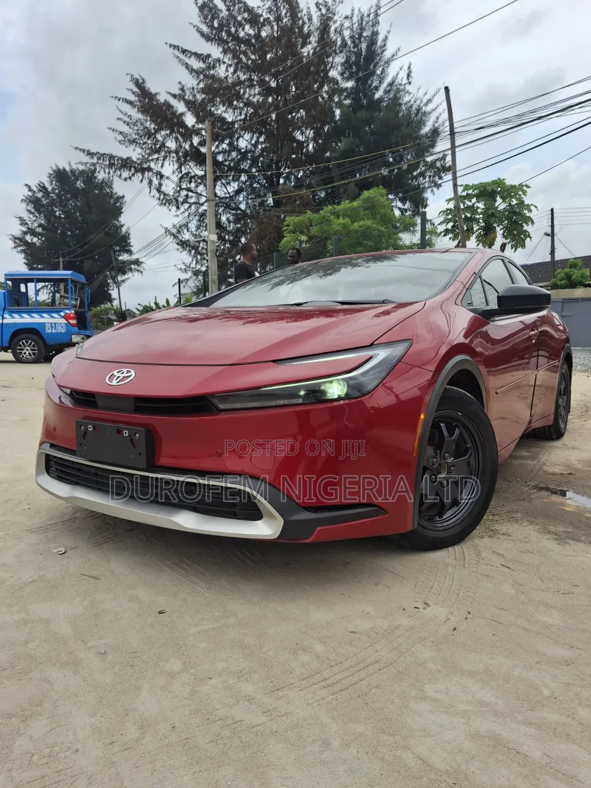 Toyota Prius XLE 2025 Red