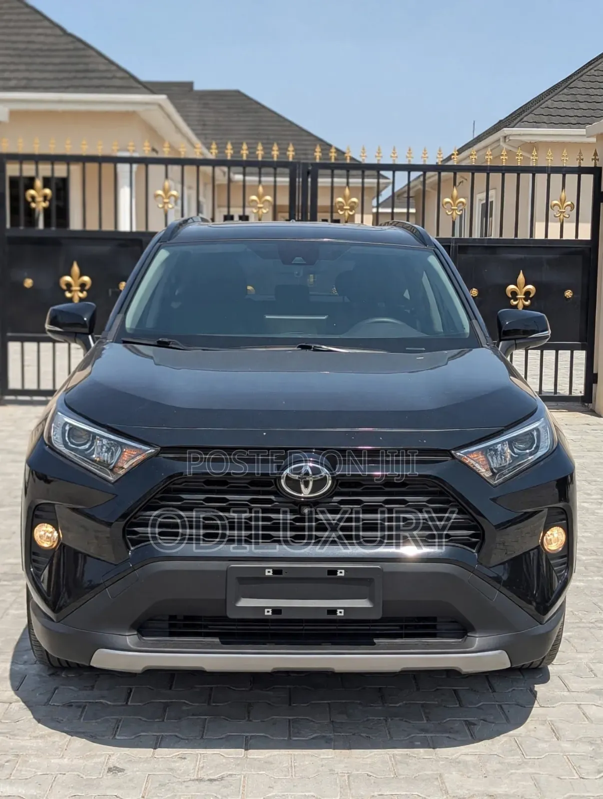 Toyota RAV4 XLE Premium 2022 Black