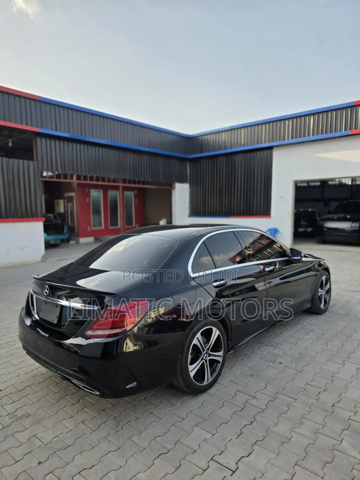 Mercedes-Benz C300 2015 Black