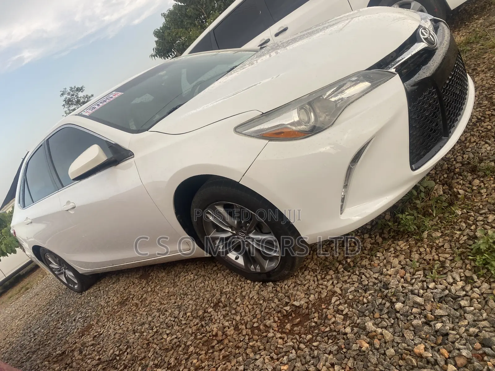 Toyota Camry SE 4dr Sedan (2.5L 4cyl 6A) 2015 White