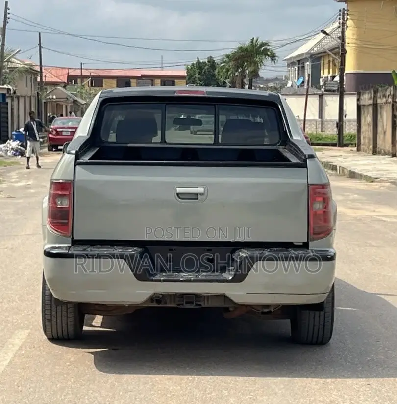 Honda Ridgeline 2010 Green