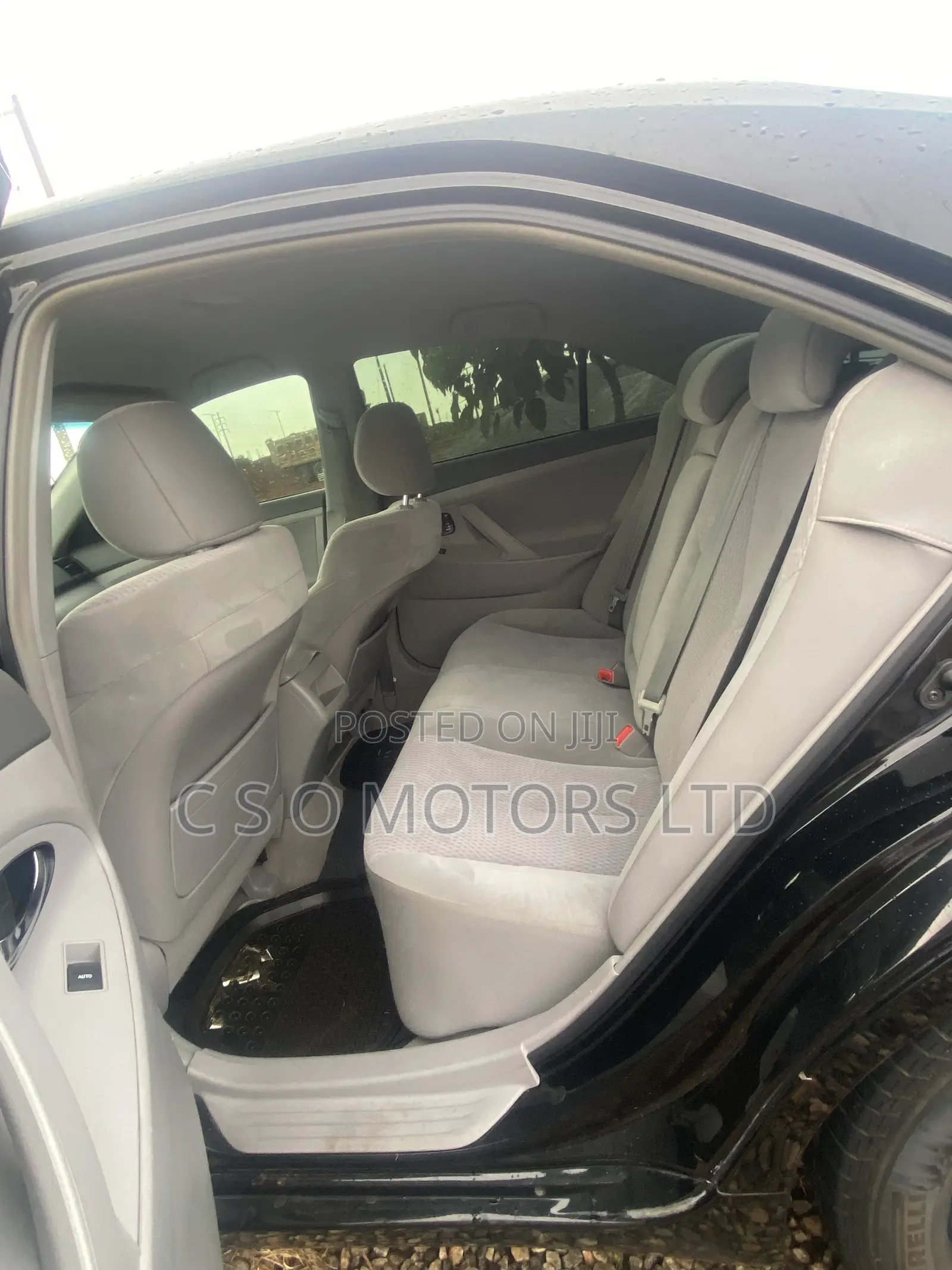 Toyota Camry LE 4dr Sedan (2.5L 4cyl 6A) 2011 Black