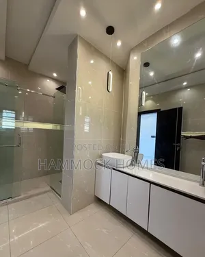 4bdrm Duplex in Oluyole Estate for sale