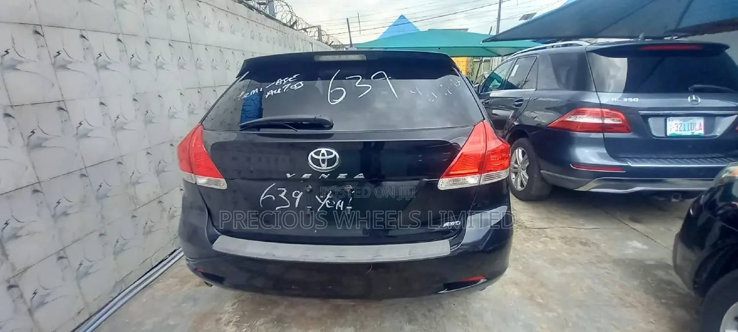 Toyota Venza 2012 Black