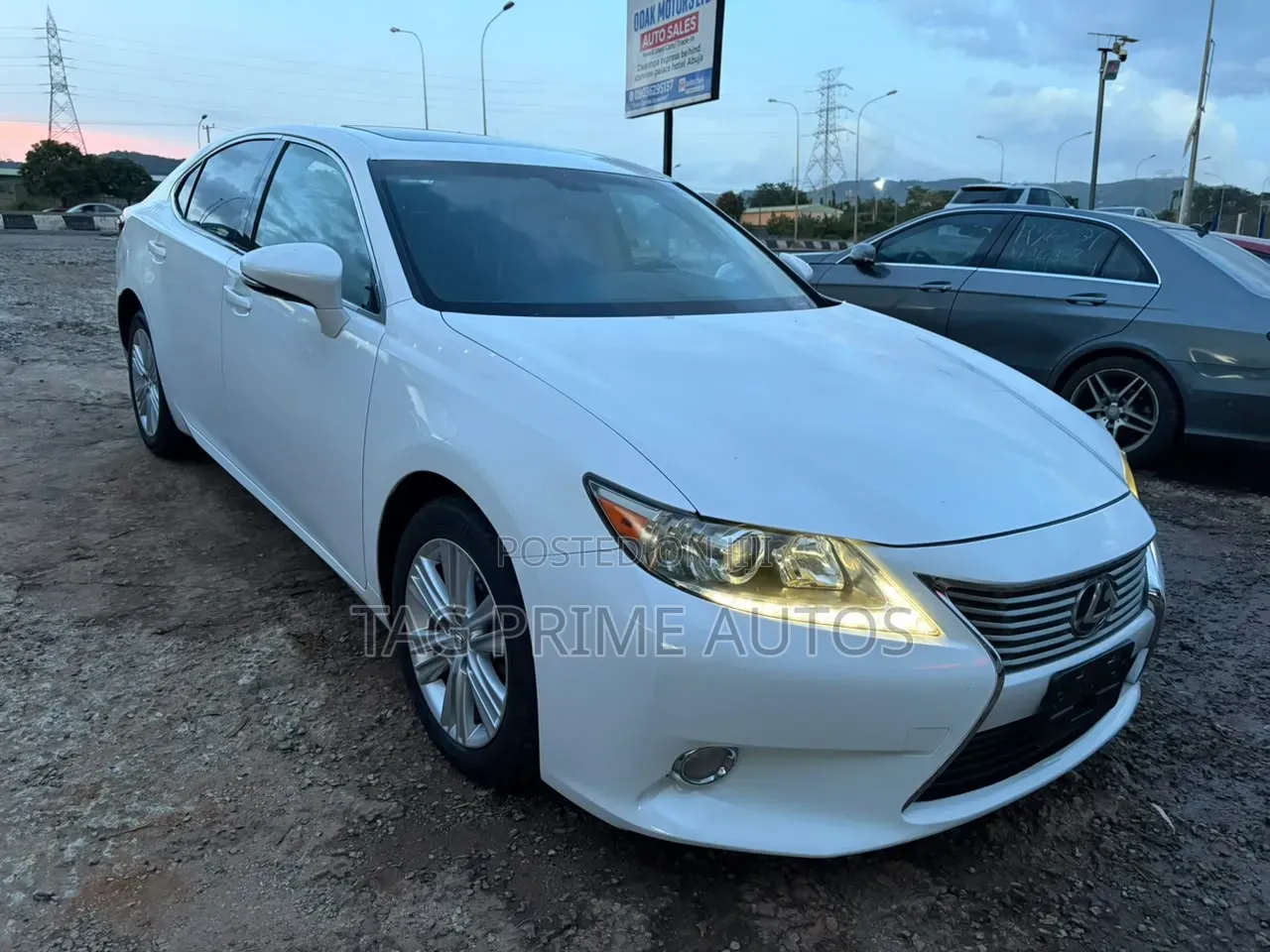 Lexus ES 350 FWD 2013 White