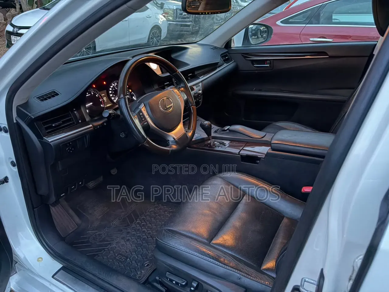 Lexus ES 350 FWD 2013 White