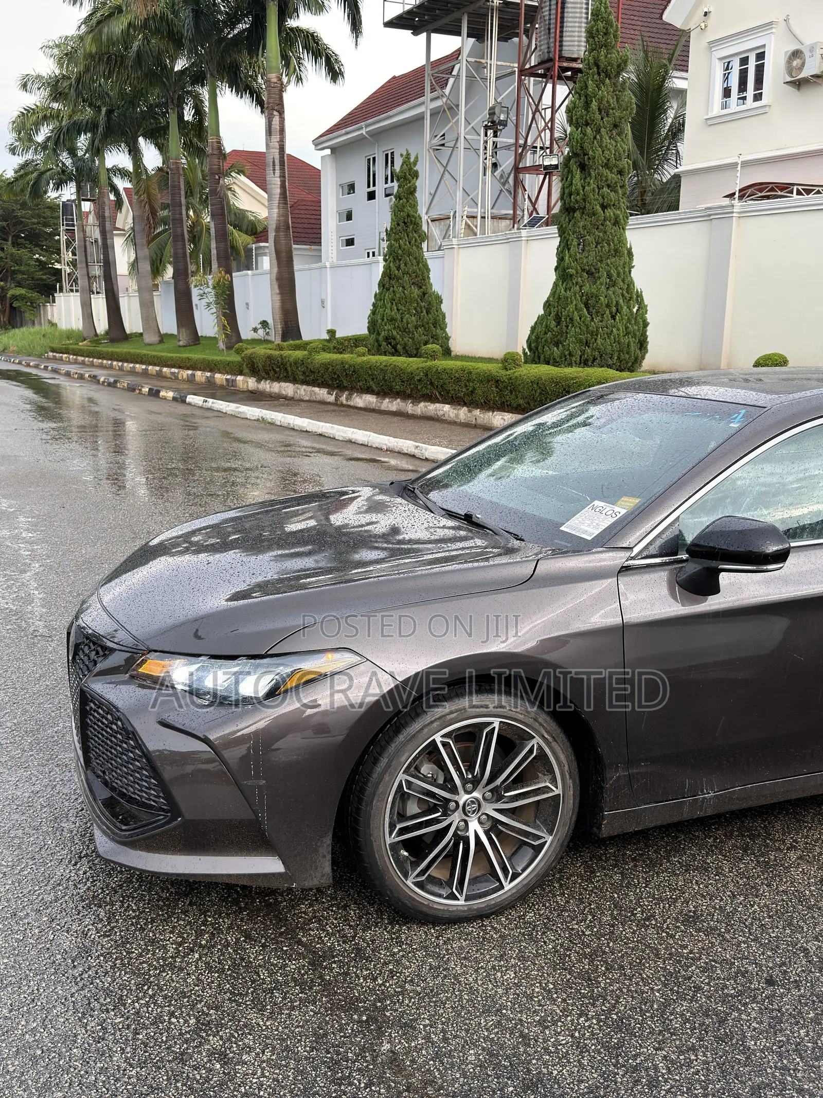 Toyota Avalon XSE FWD Sedan (3.5L V6 8A) 2019 Brown