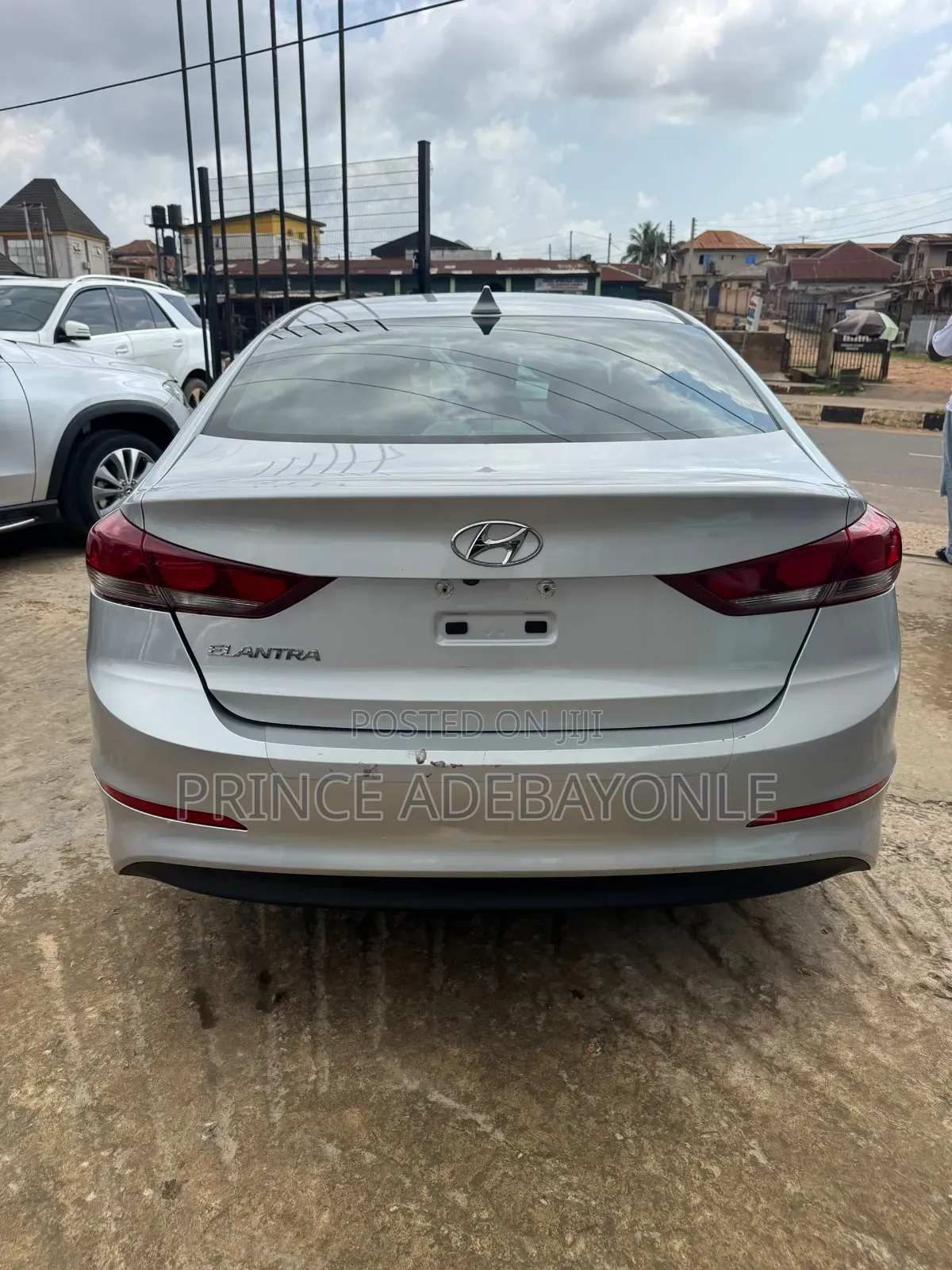 Hyundai Elantra Value Edition 2018 Silver