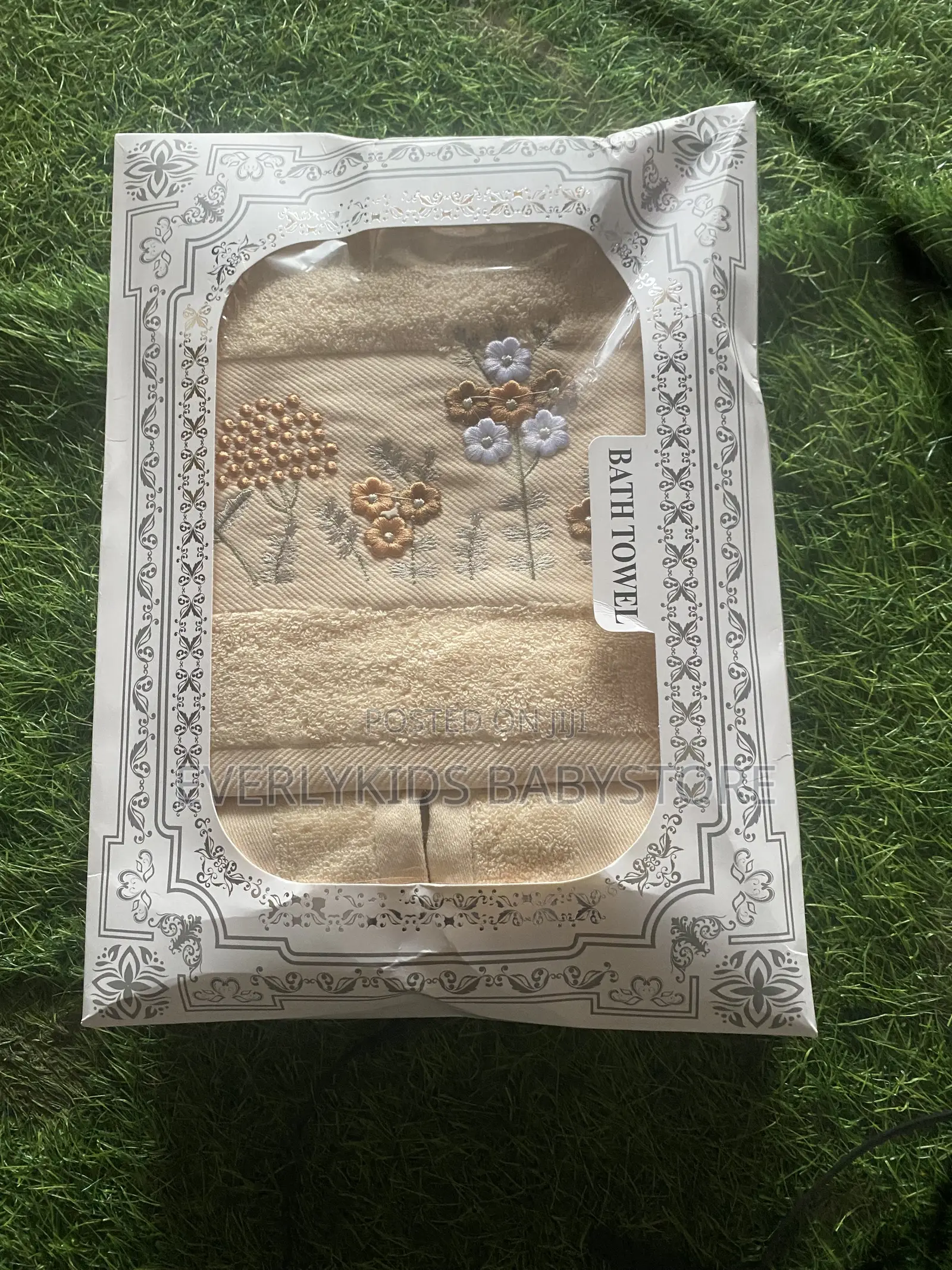 3 in 1 Luxury 3D Embroidered Towel Gift Set - Bath & Face Towels