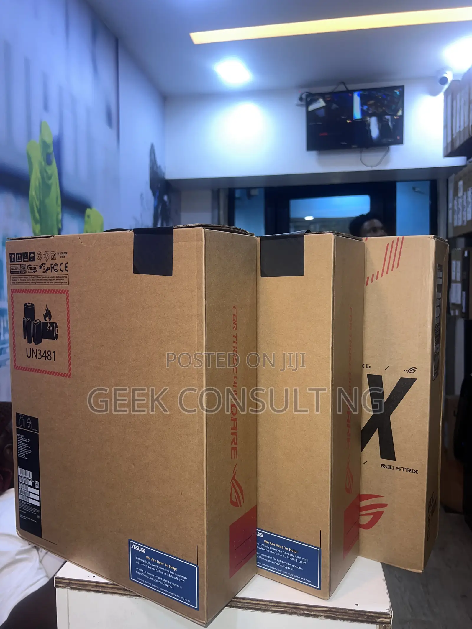 New Laptop Asus ROG Strix G16 G614 32GB AMD Ryzen 9 SSD 1T