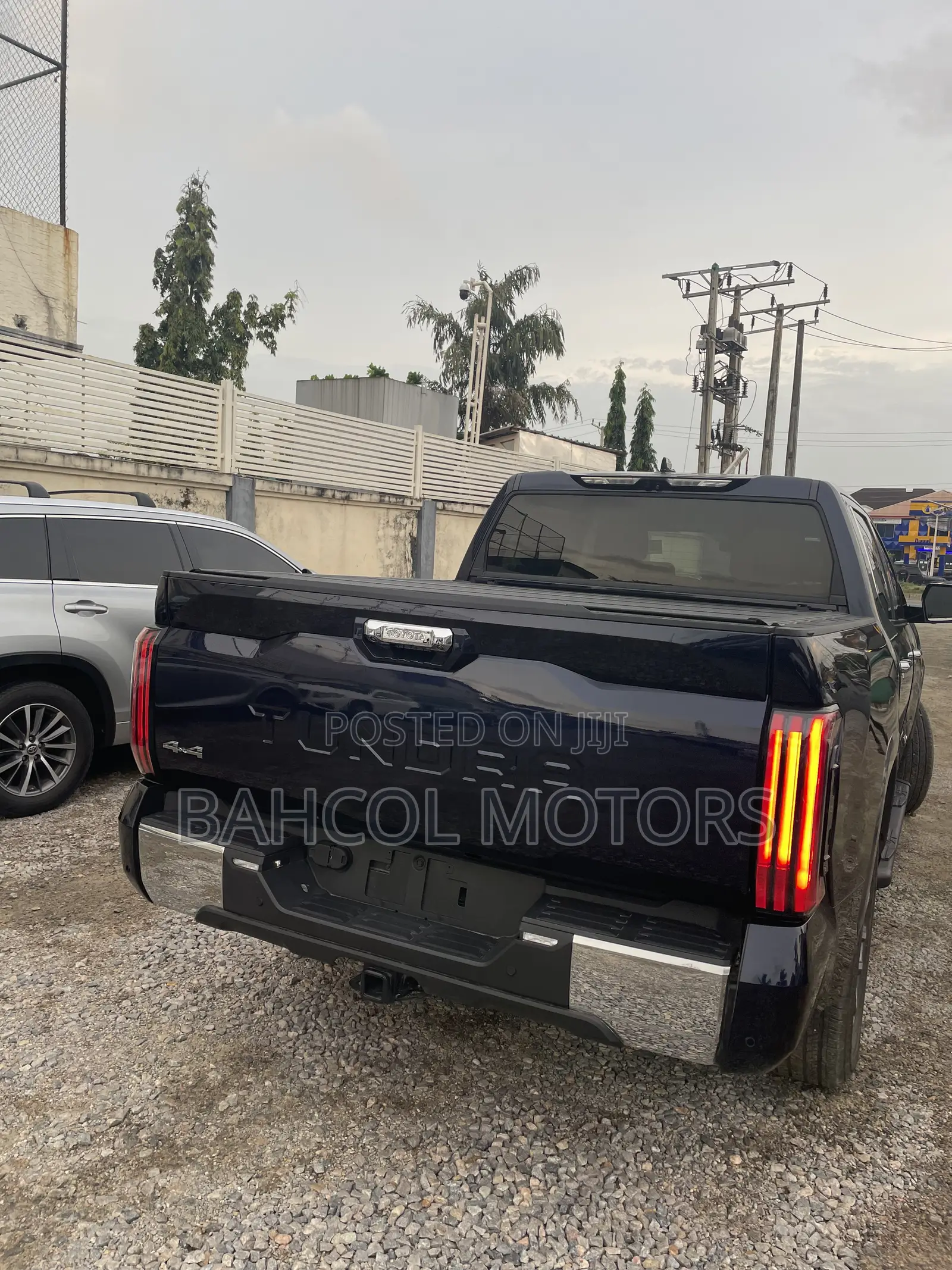 Toyota Tundra 1794 Edition CrewMax 5.5' Bed 2024 Blue