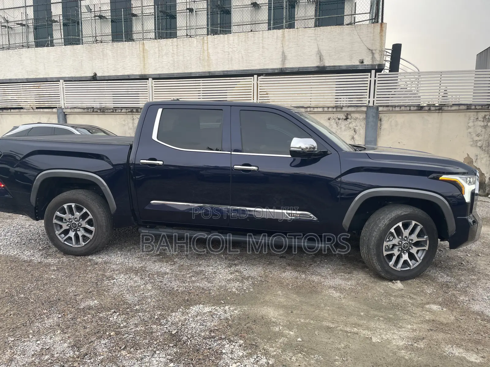 Toyota Tundra 1794 Edition CrewMax 5.5' Bed 2024 Blue