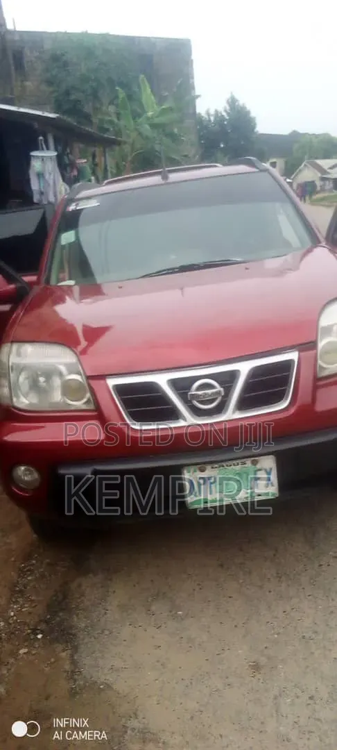 Nissan X-Trail 2006 Red
