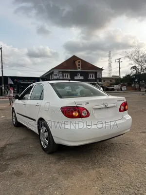 Toyota Corolla 2005 White
