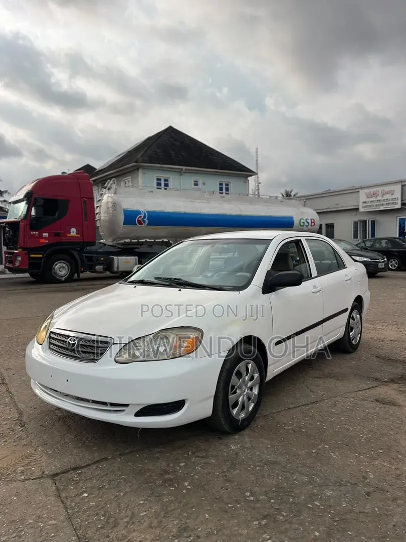 Toyota Corolla 2005 White