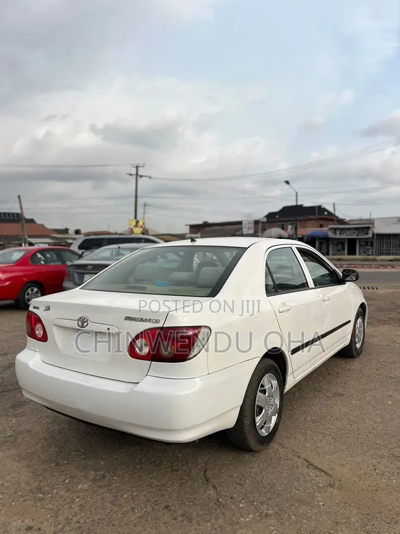 Toyota Corolla 2005 White