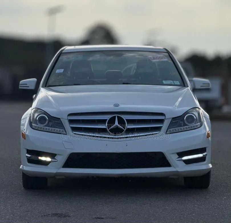 Mercedes-Benz C300 2014 White