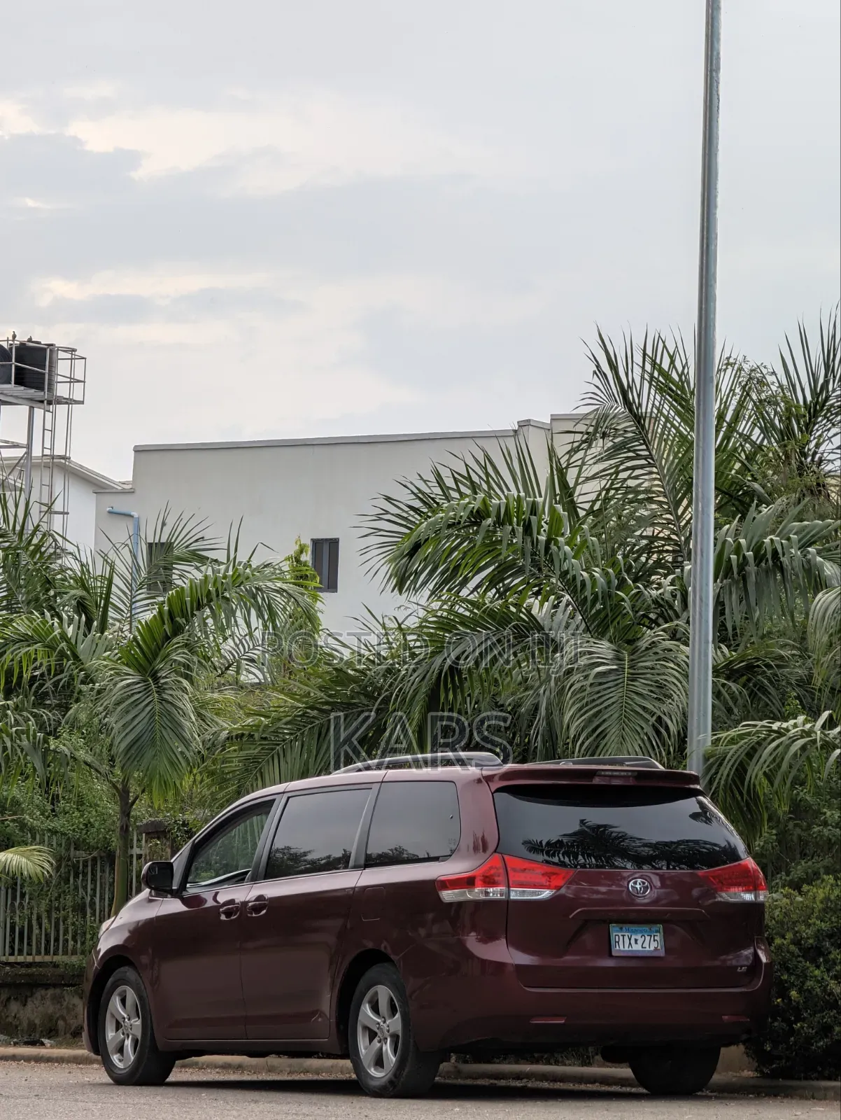 Toyota Sienna 2013 Red