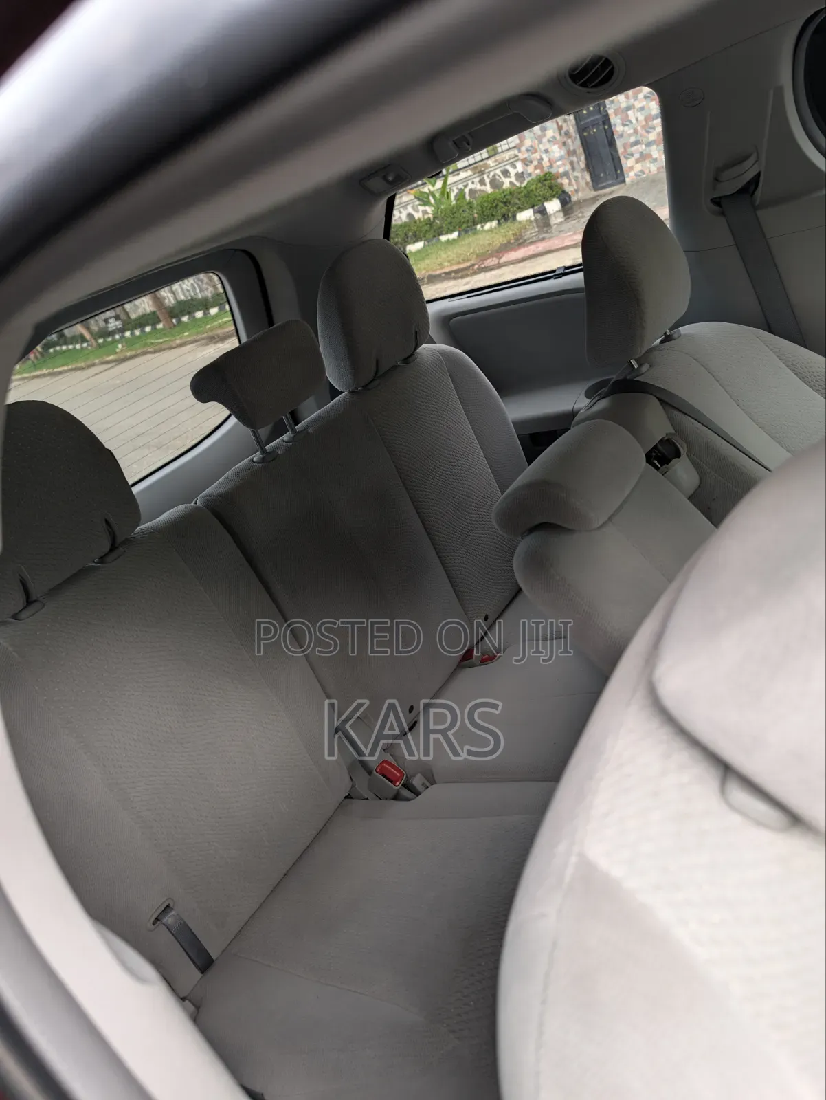 Toyota Sienna 2013 Red