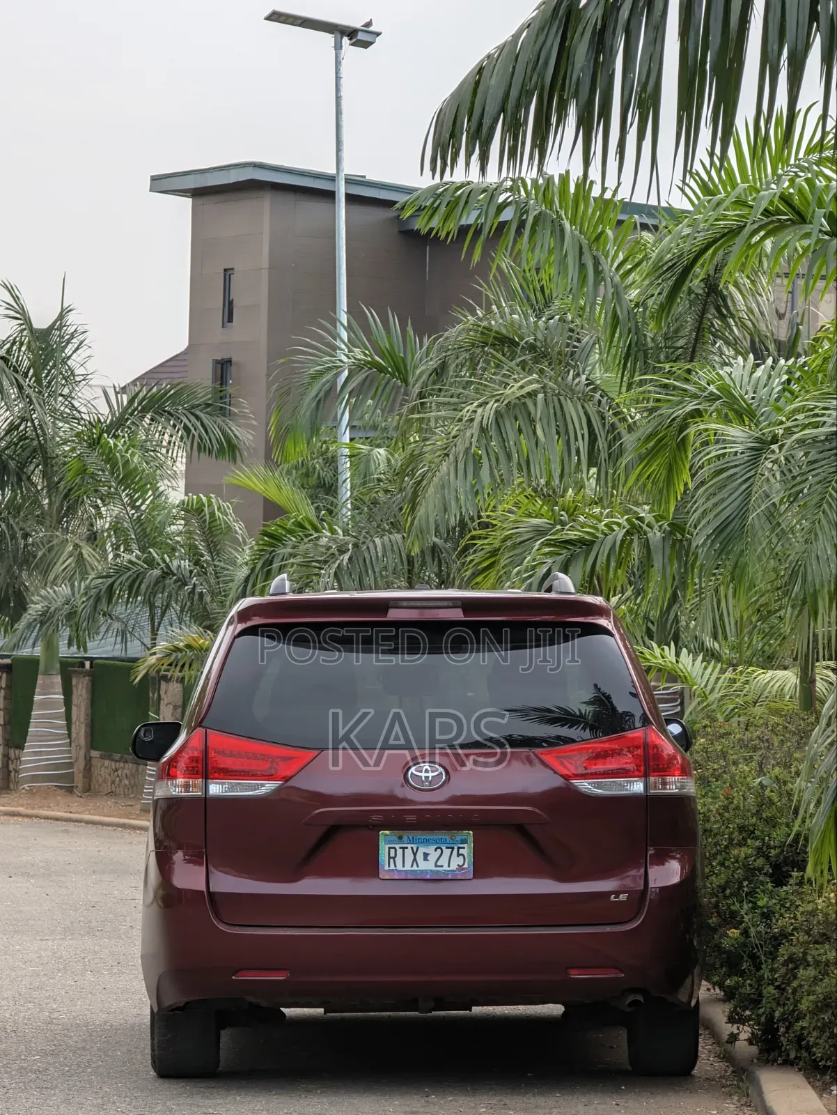 Toyota Sienna 2013 Red