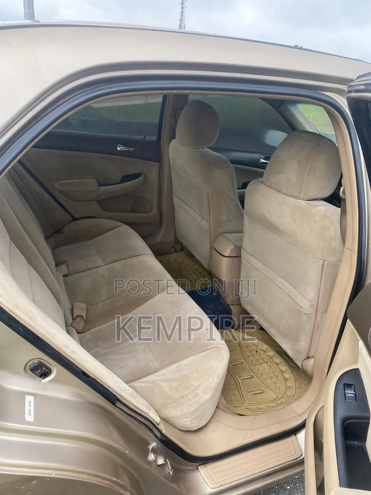 Honda Accord 2006 Gold