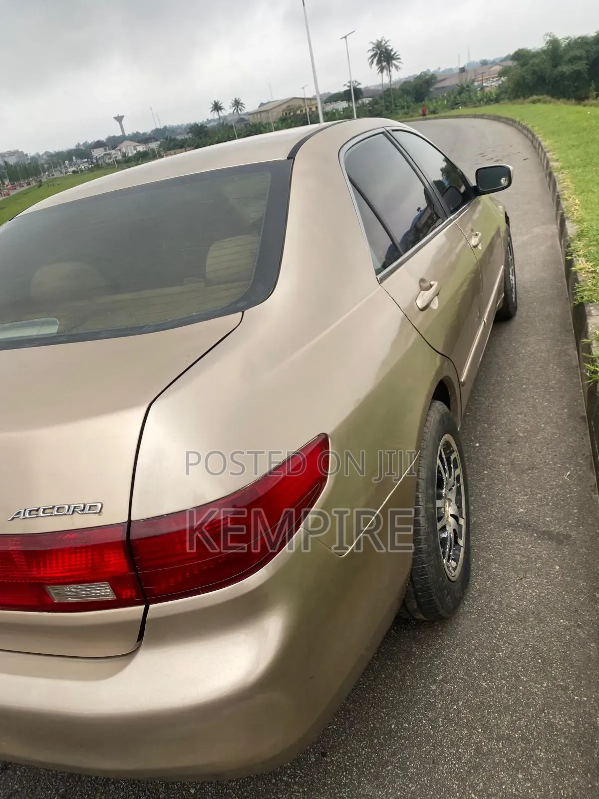 Honda Accord 2006 Gold