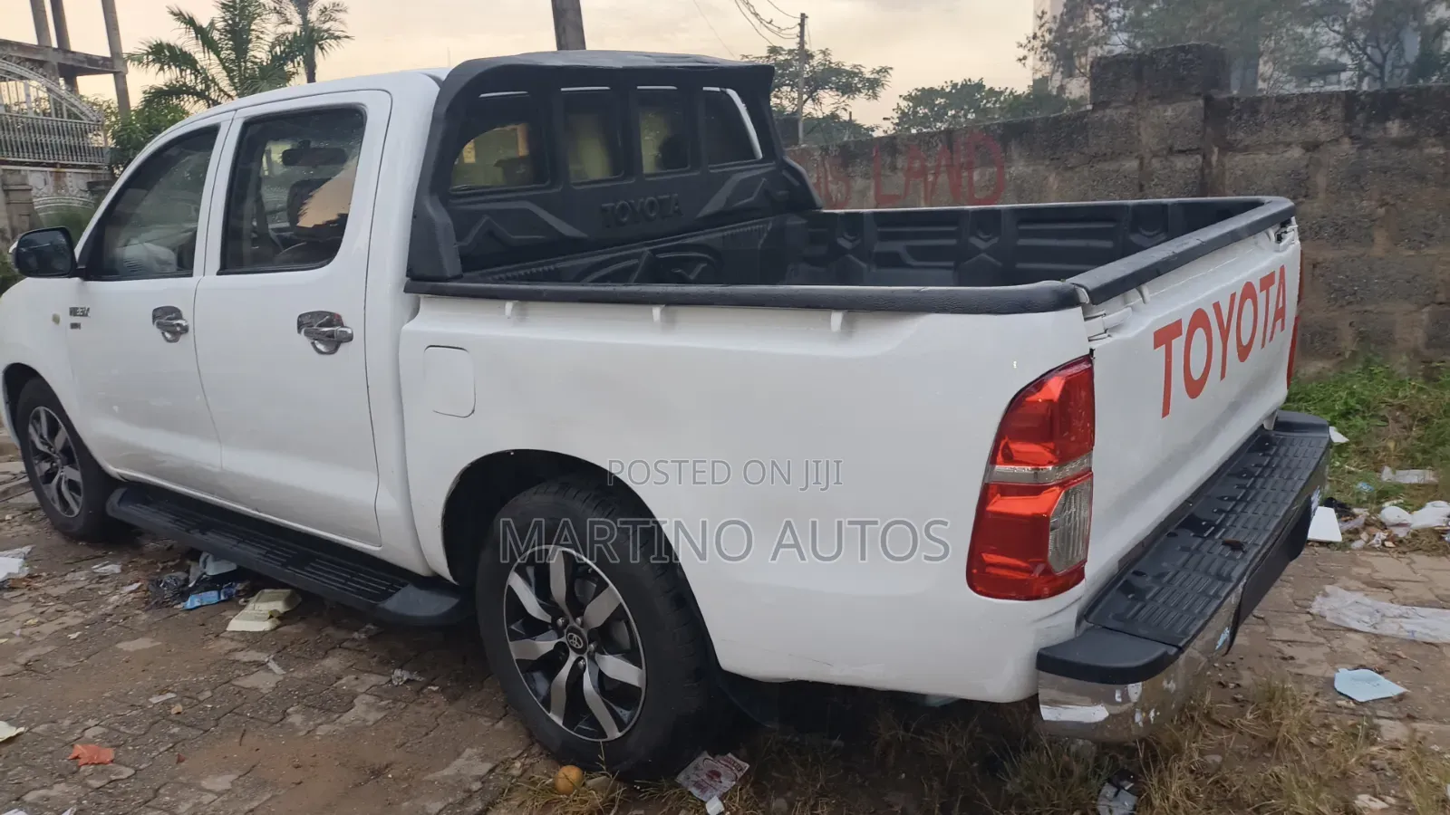 Toyota Hilux 2008 White