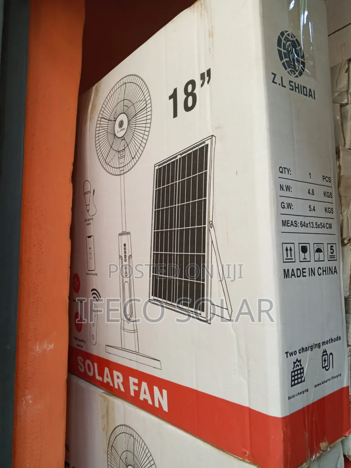 18" Solar Fan