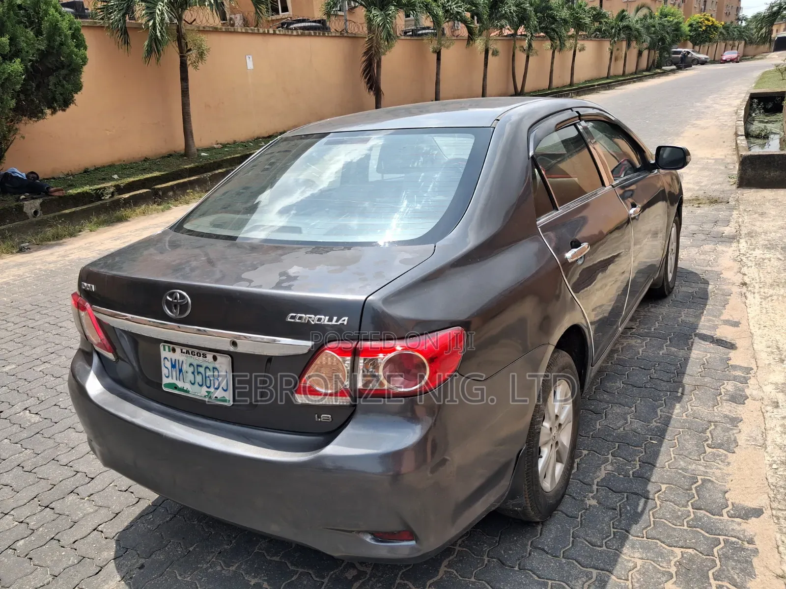 Toyota Corolla LE 4dr Sedan (1.8L 4cyl 4A) 2012 Gray