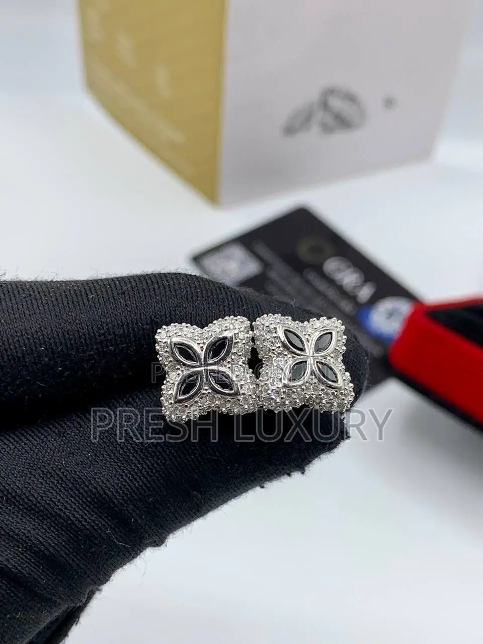 VVS Moissanite Unisex Earrings