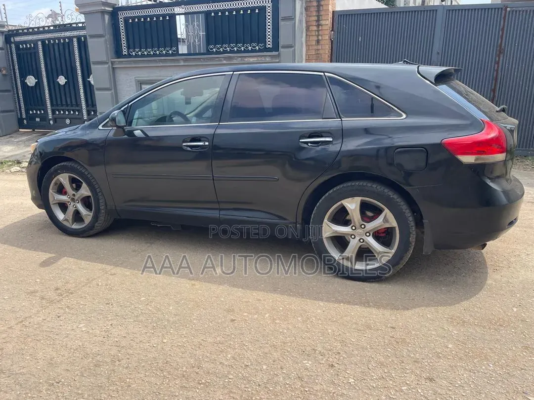 Toyota Venza Limited 2010 Black