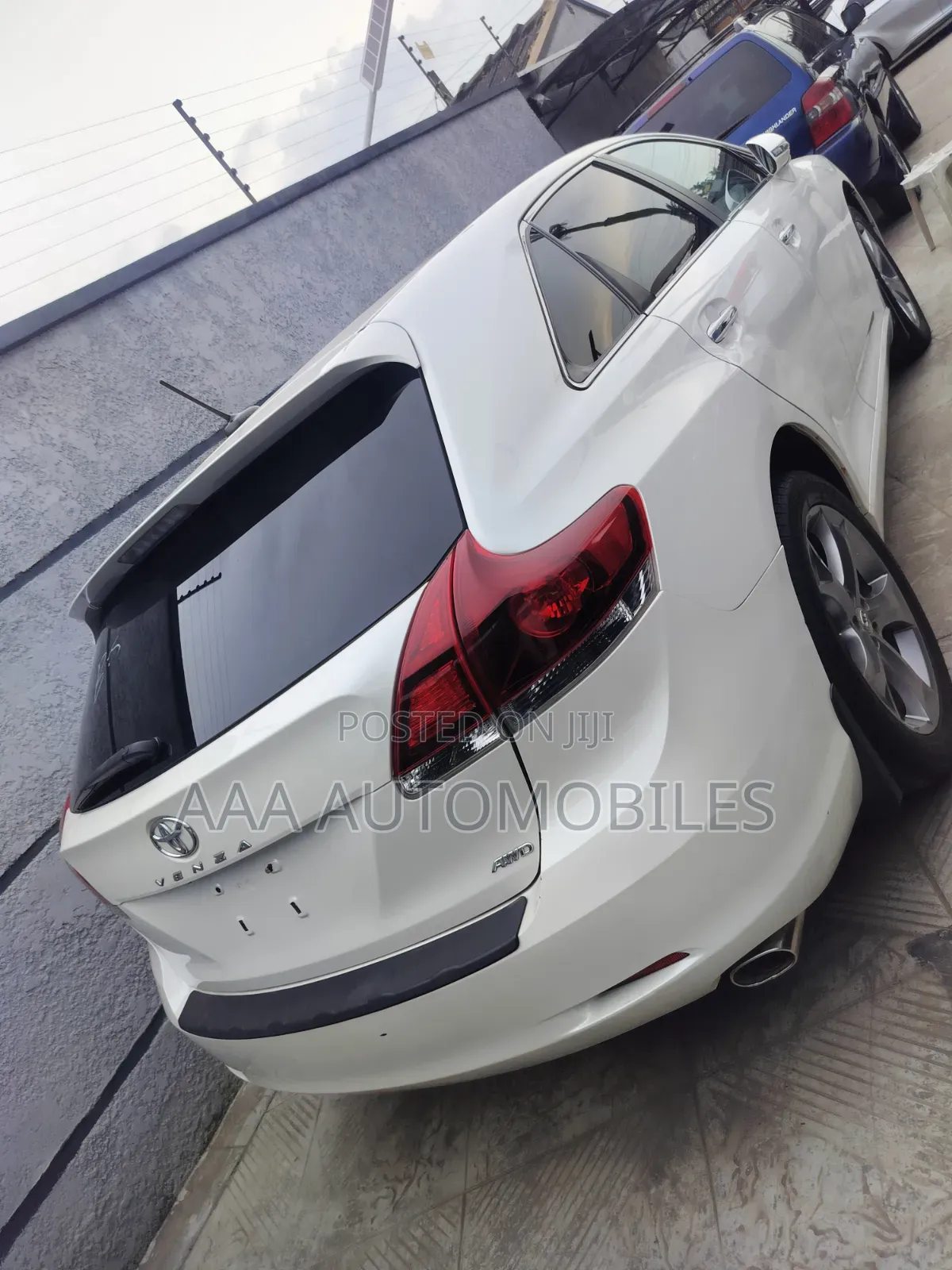 Toyota Venza Limited FWD V6 2013 White