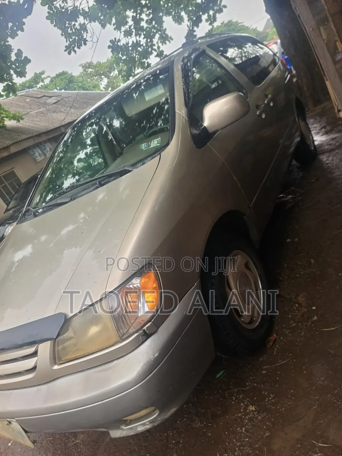 Toyota Sienna 2002 Gold