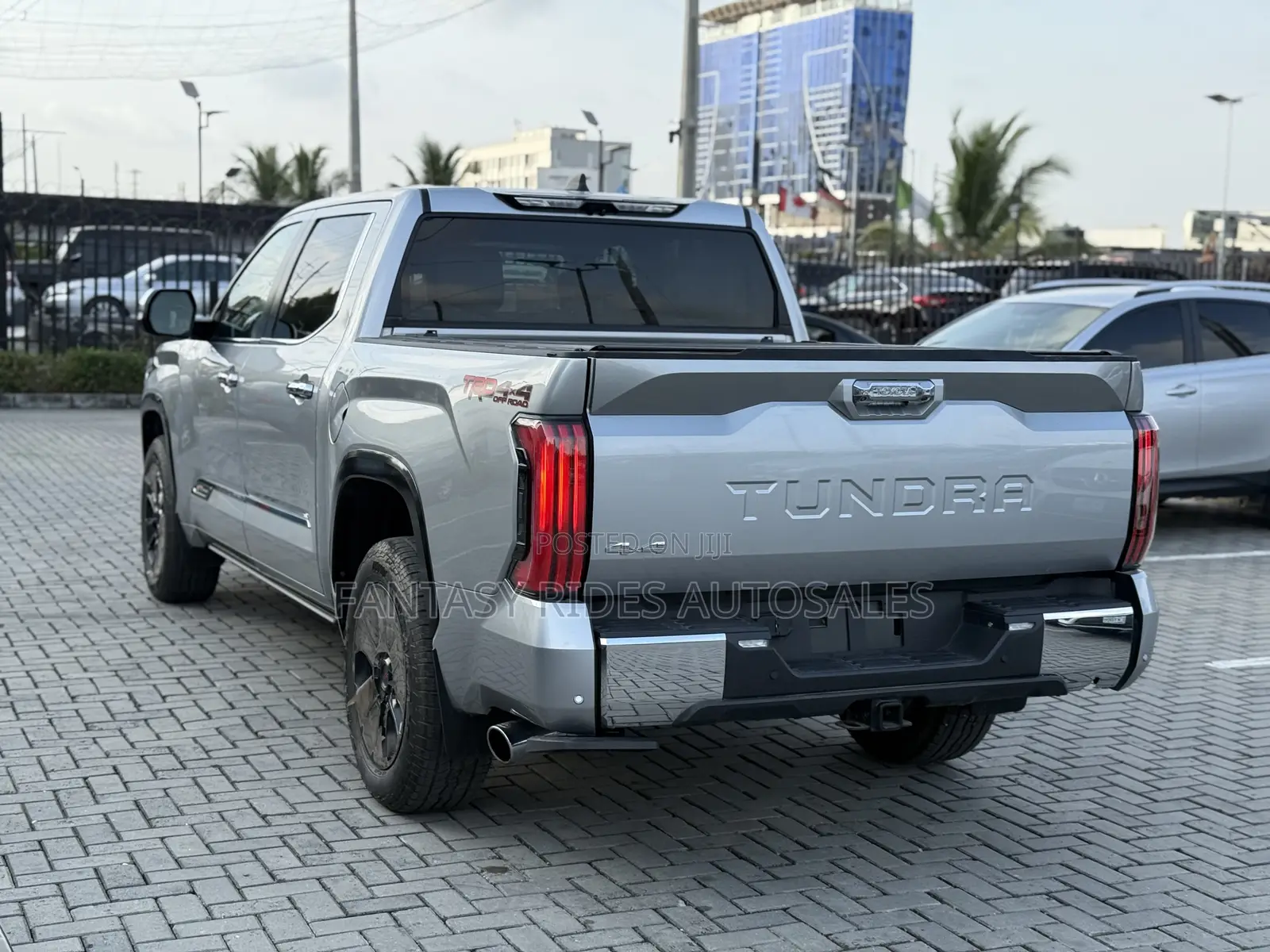 New Toyota Tundra 1794 Edition CrewMax 5.5' Bed 2024 Silver