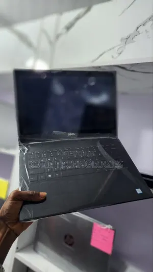 Laptop Dell Latitude 3390 2-in-1 8GB Intel Core i5 SSD 256GB