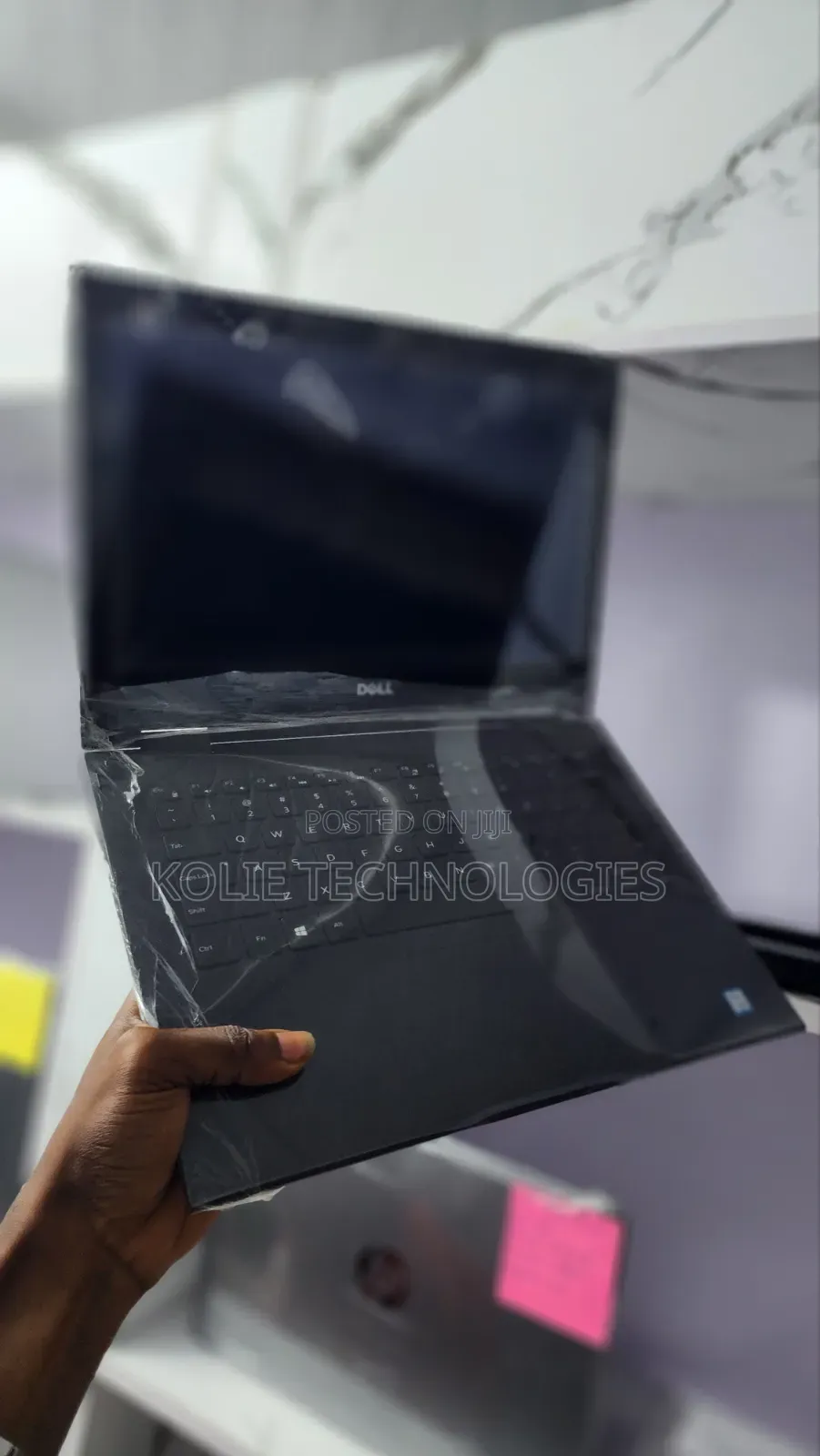 Laptop Dell Latitude 3390 2-in-1 8GB Intel Core i5 SSD 256GB
