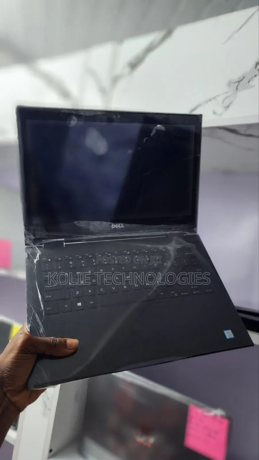 Laptop Dell Latitude 3390 2-in-1 8GB Intel Core i5 SSD 256GB