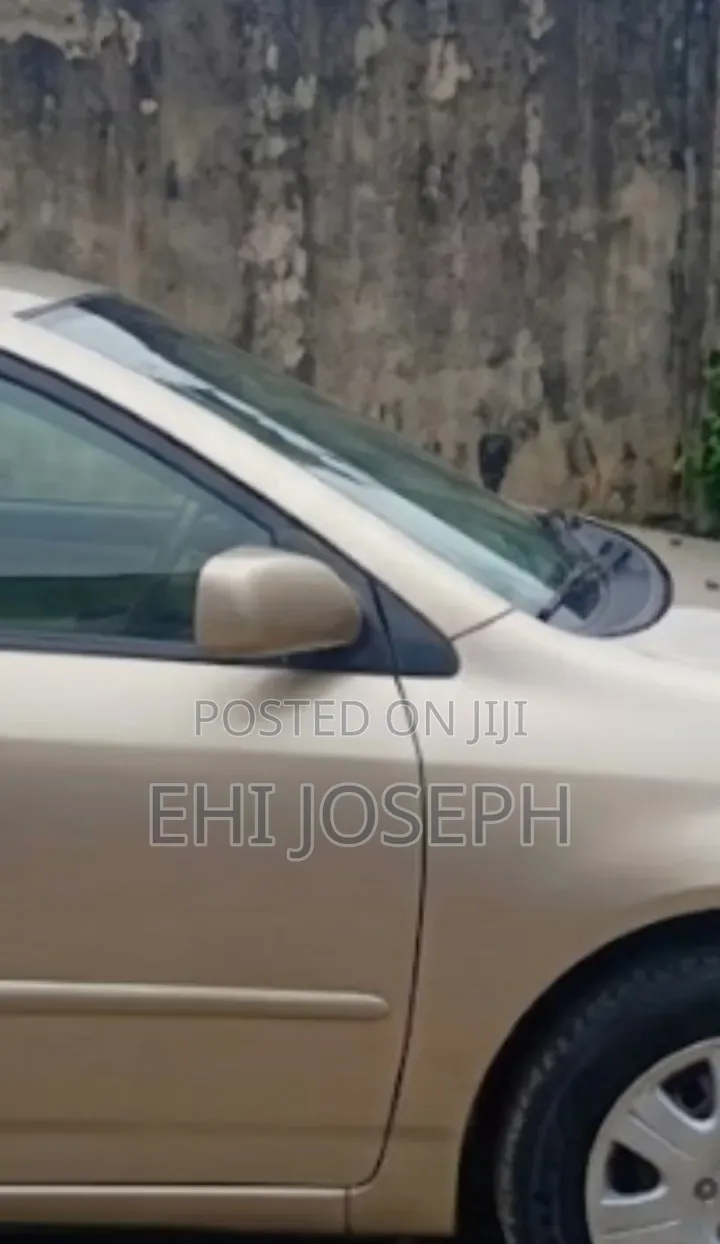 Toyota Corolla 2026 Gold