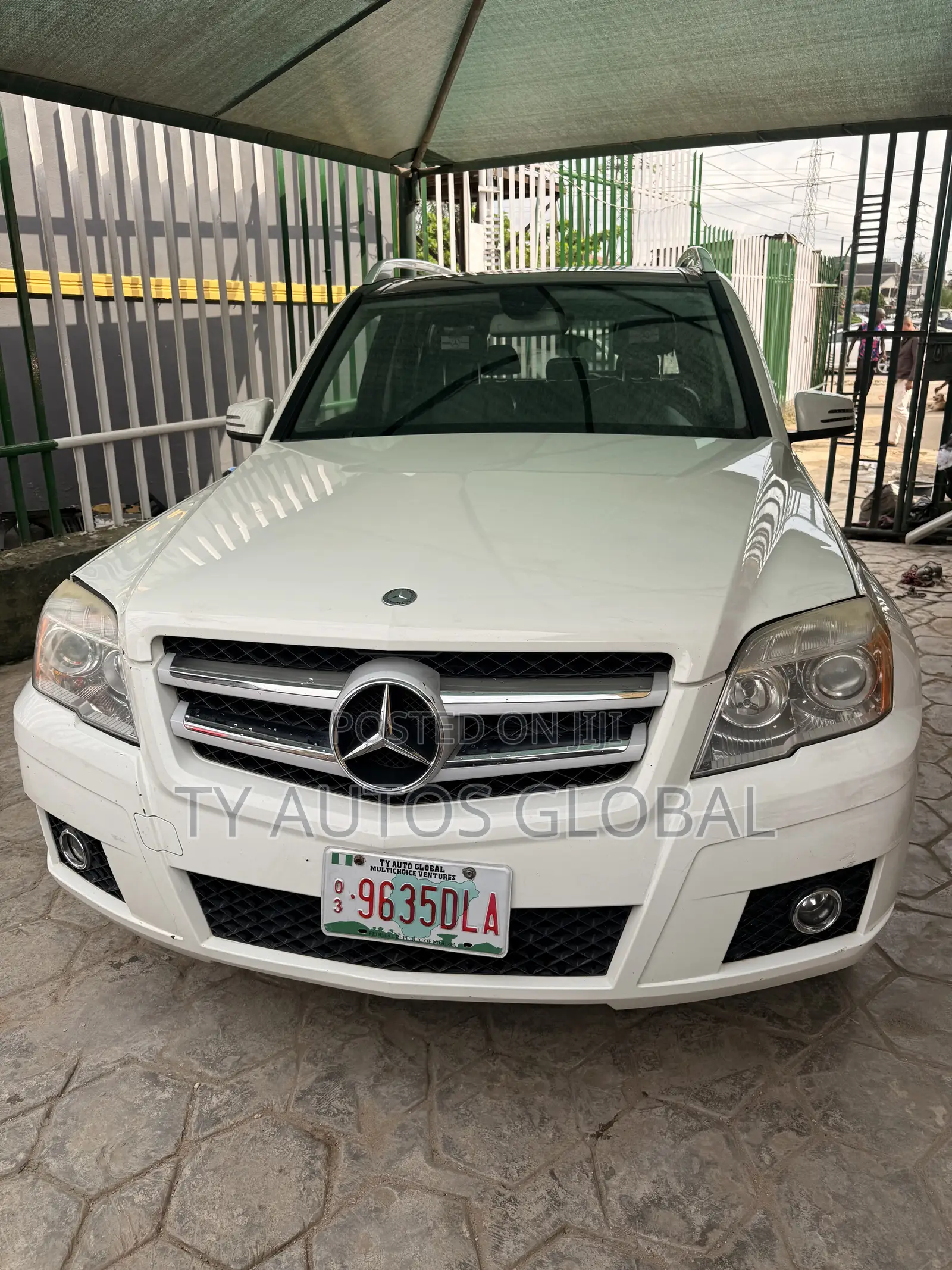 Mercedes-Benz GLK-Class 350 4MATIC 2010 White