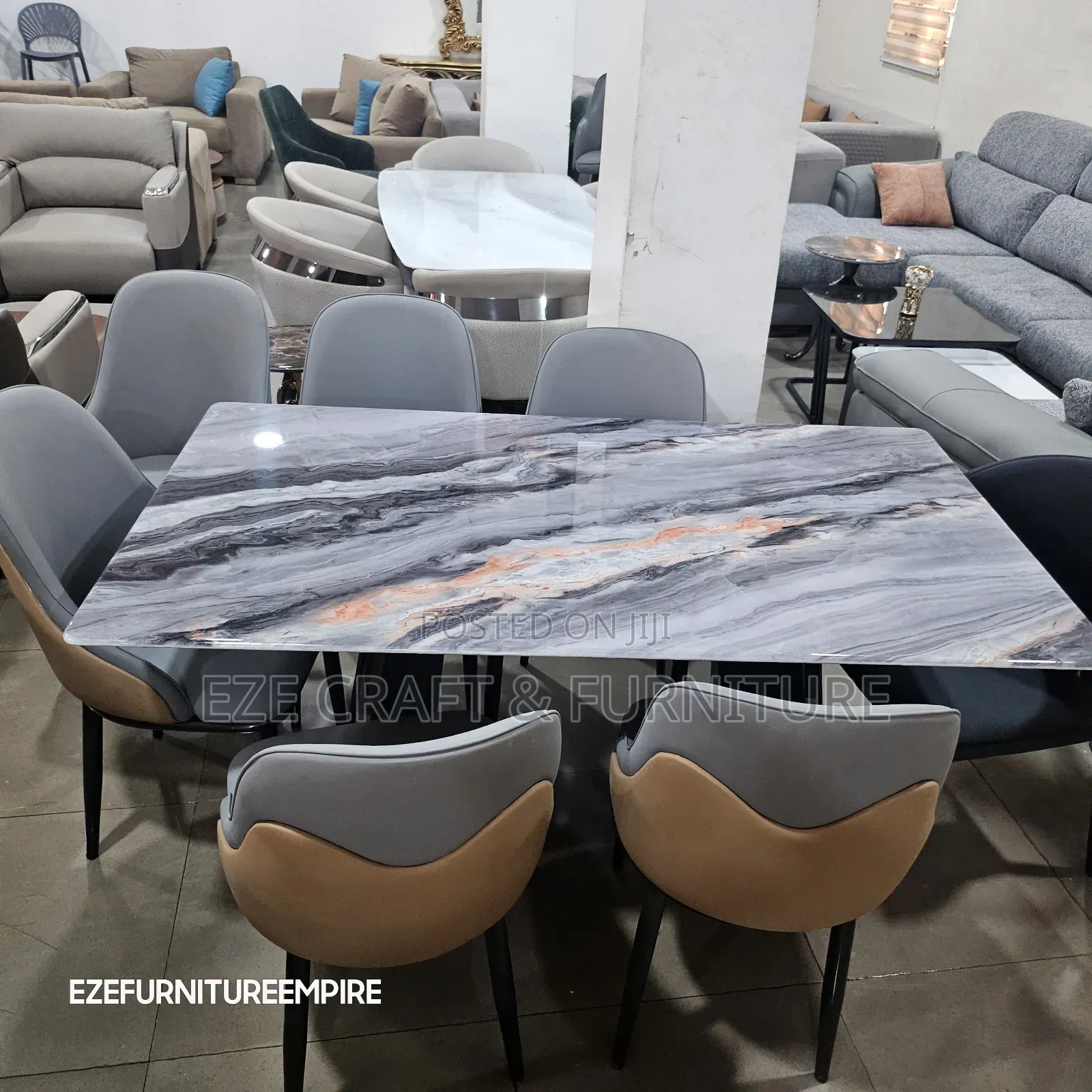 Durable Luxury Dining Set by 6seaters